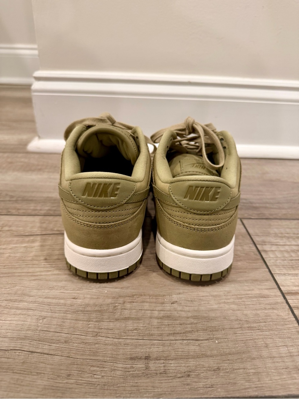 Nike Dunk Low Premium - Picture 3 of 4